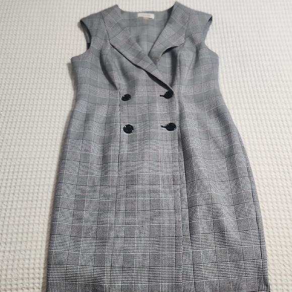 Calvin Klein Gray and Black Asymmetrical Midi Dress with V-Neck and Cap Sleeves - Picture 1 of 5